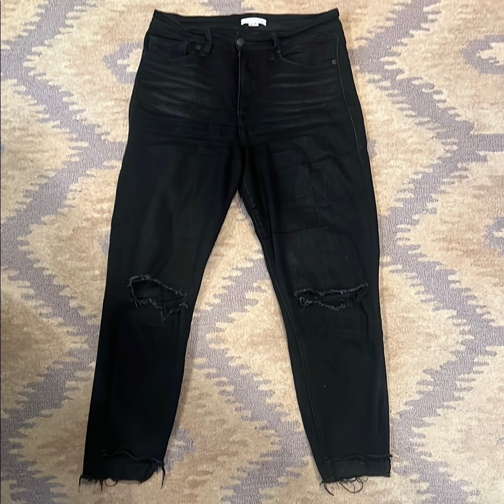 Good American Black Distressed Women's cropped Jeans sz 28